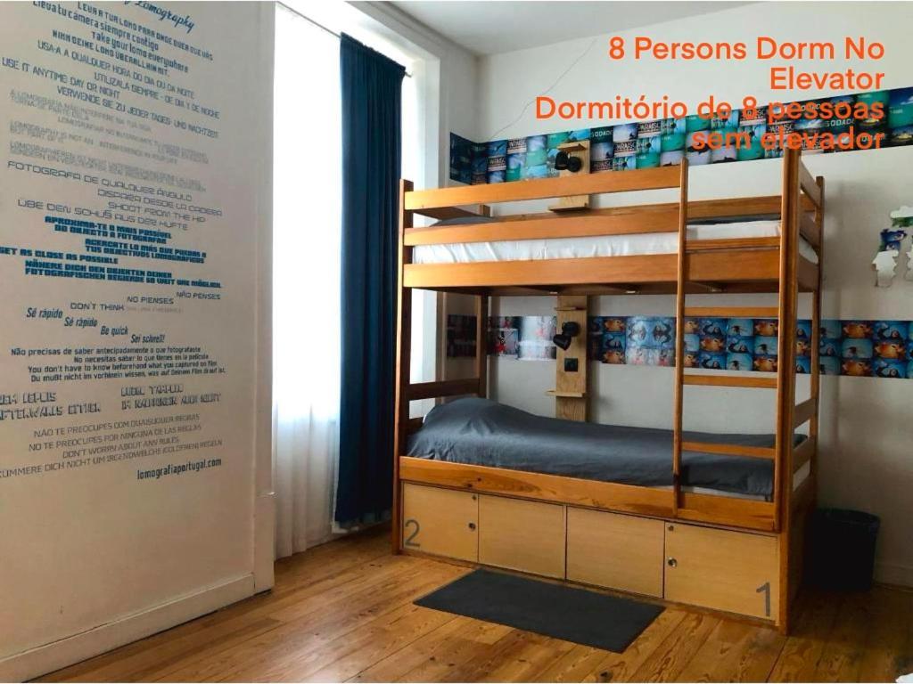 Hostel Living Lounge